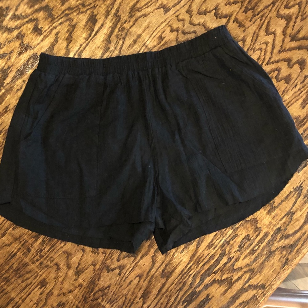 **FINAL PRICE** Black Elastic Shorts with Pockets